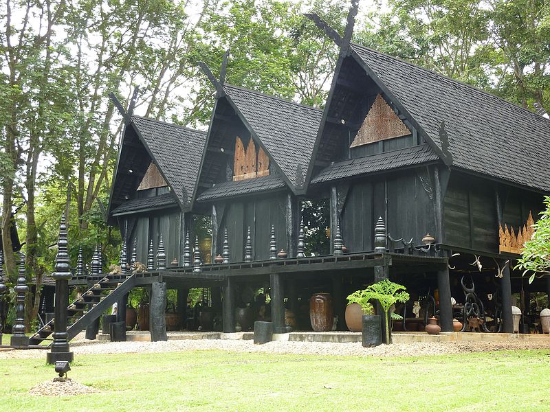 Thai Houses Architecture: Thai house built on posts